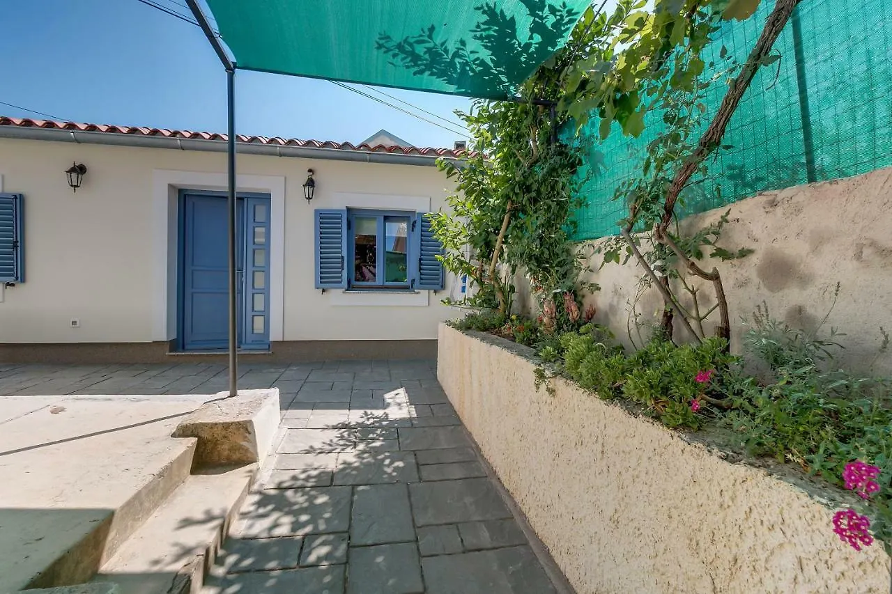 Apartments Relax Lussingrande 0*,  Croazia